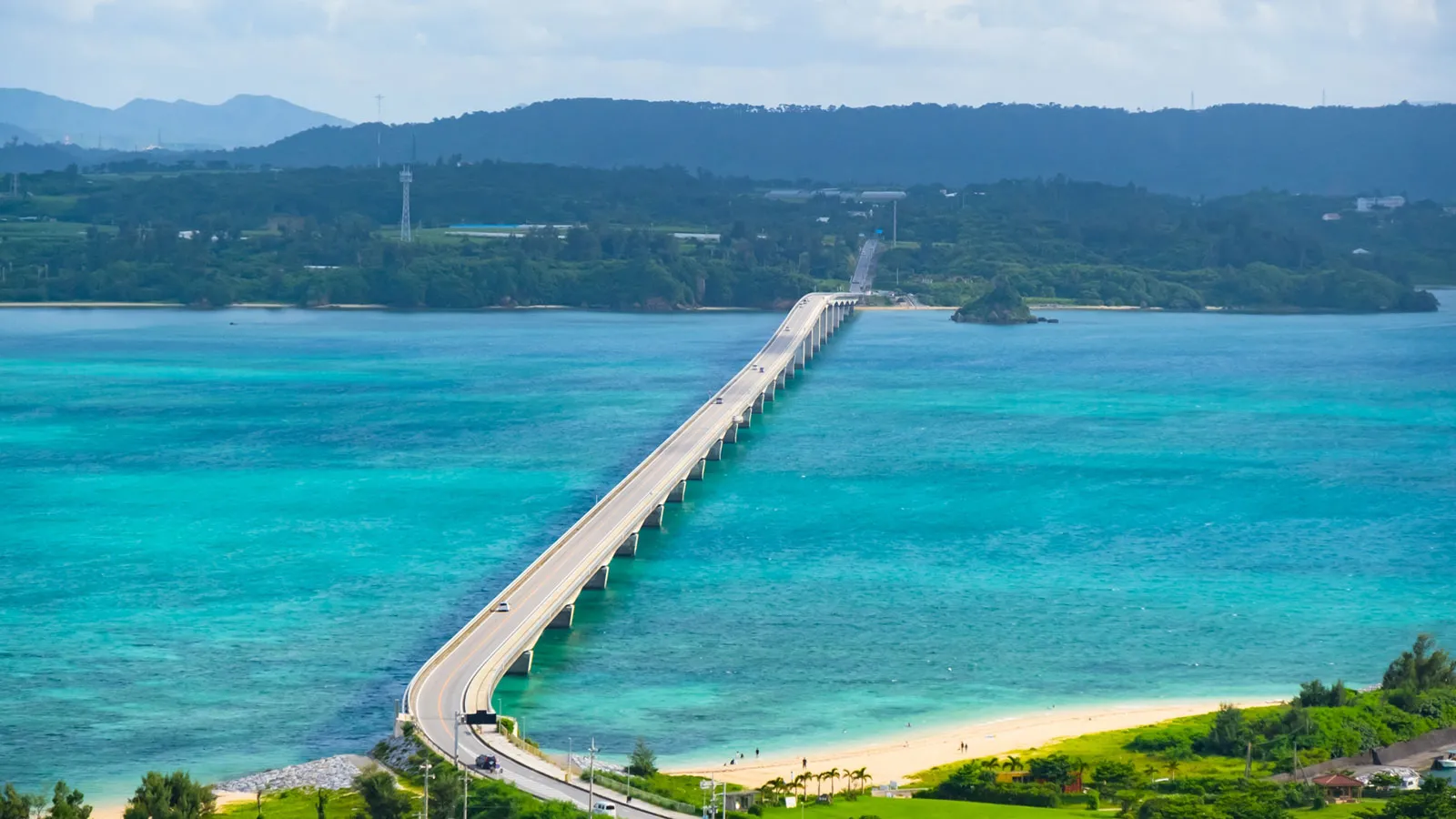 古宇利島（車/約15分）